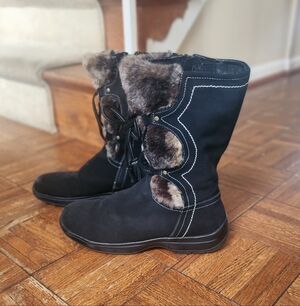 Women’s Black Leather Winter Boots Faux Fur Lined Lace-Up Mid Calf Comfort Warm